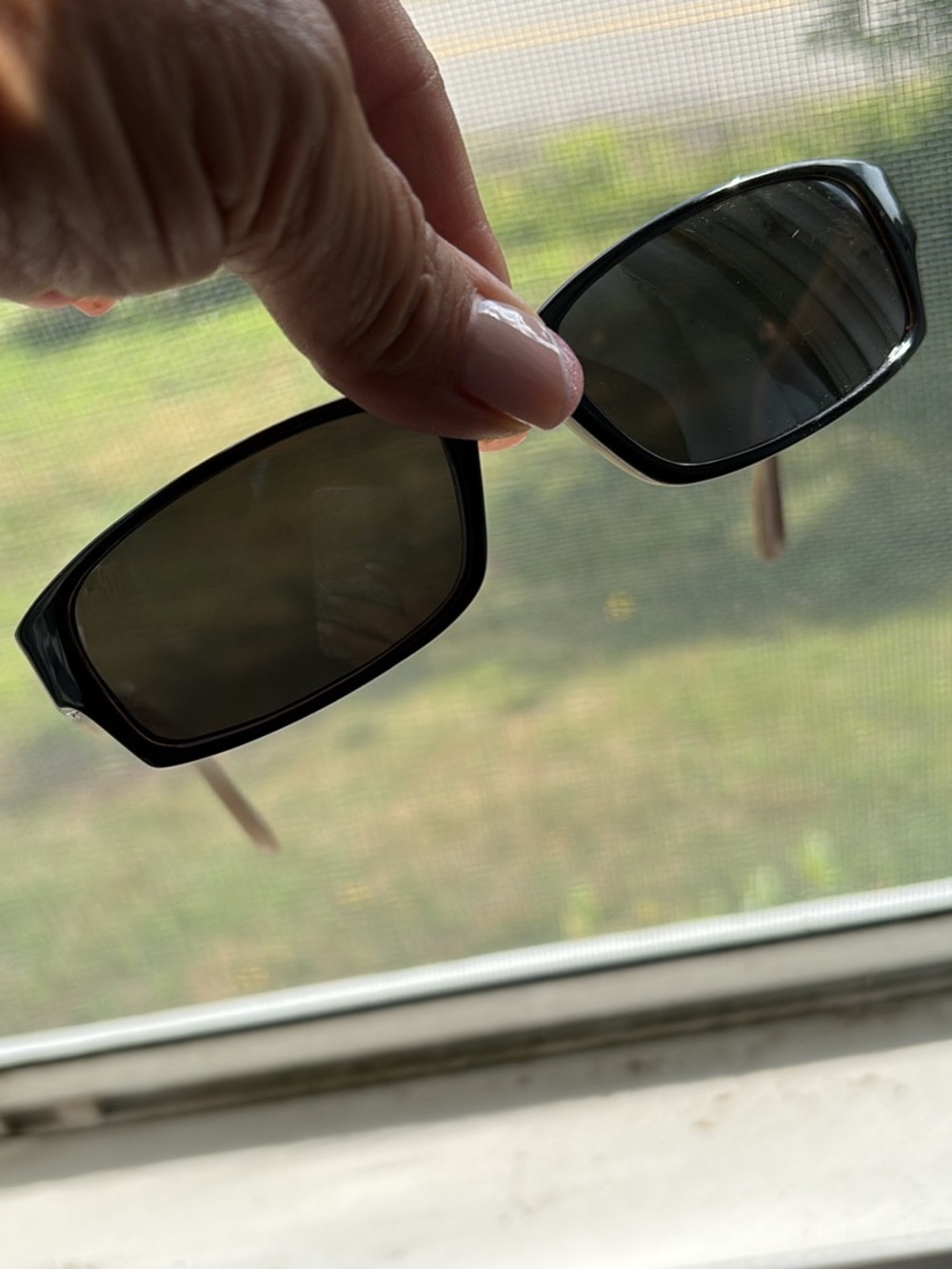 Maui Jim Sunglasses - Picture 7 of 7